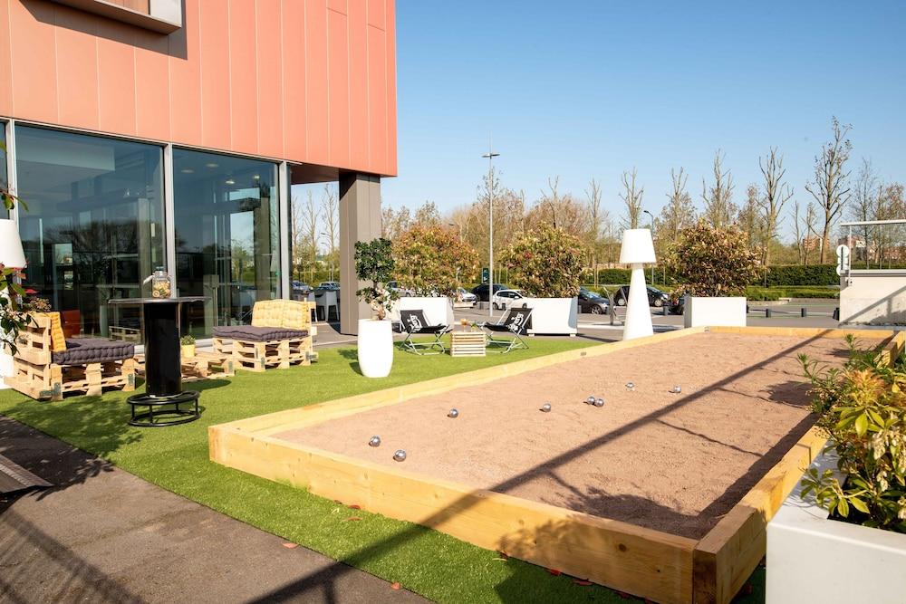 Park By Radisson Lille Grand Stade 4* Villeneuve-d’Ascq