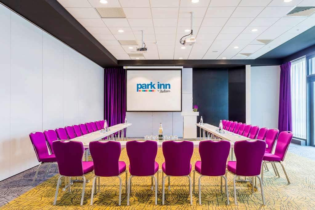 Hotel Park By Radisson Lille Grand Stade 4*