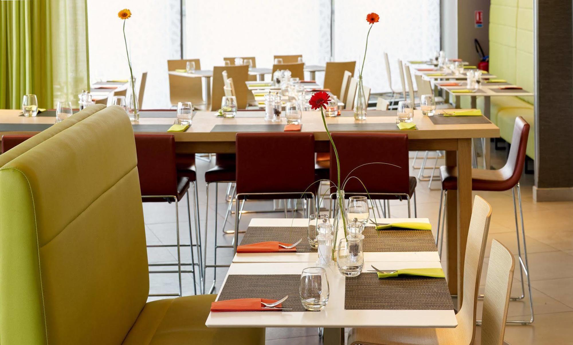 Park By Radisson Lille Grand Stade Hotel 4*