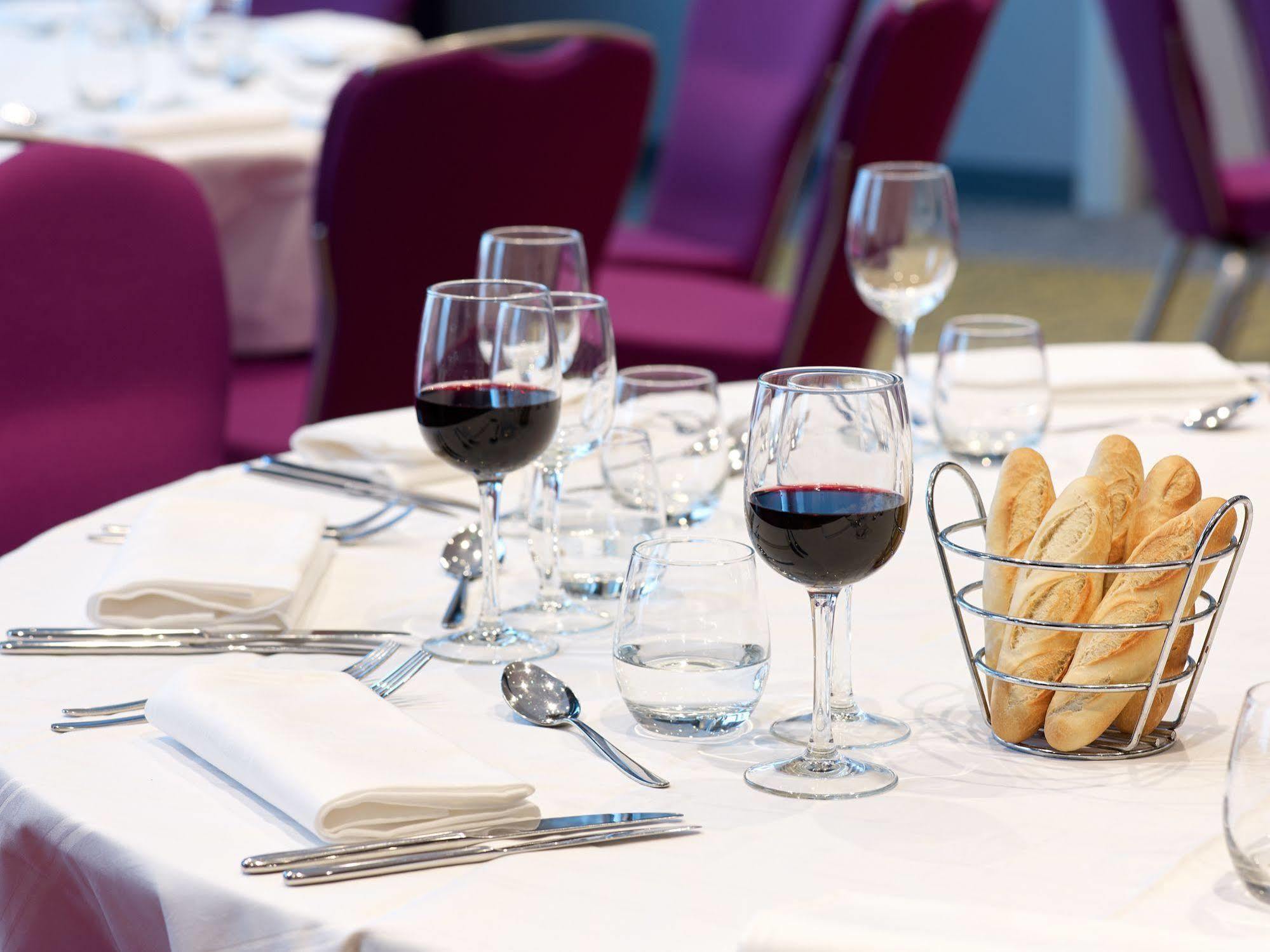 Park By Radisson Lille Grand Stade Hotel 4*
